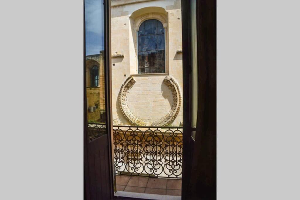 Wineexperience- Wine&Jacuzzi Suite Lecce Kültér fotó