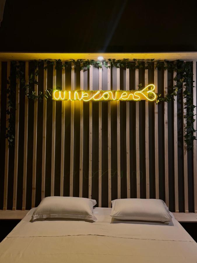 Wineexperience- Wine&Jacuzzi Suite Lecce Kültér fotó