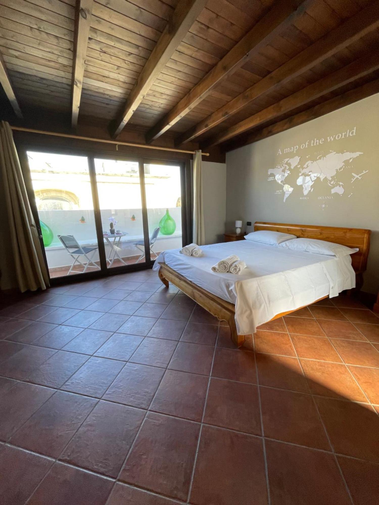 Wineexperience- Wine&Jacuzzi Suite Lecce Kültér fotó