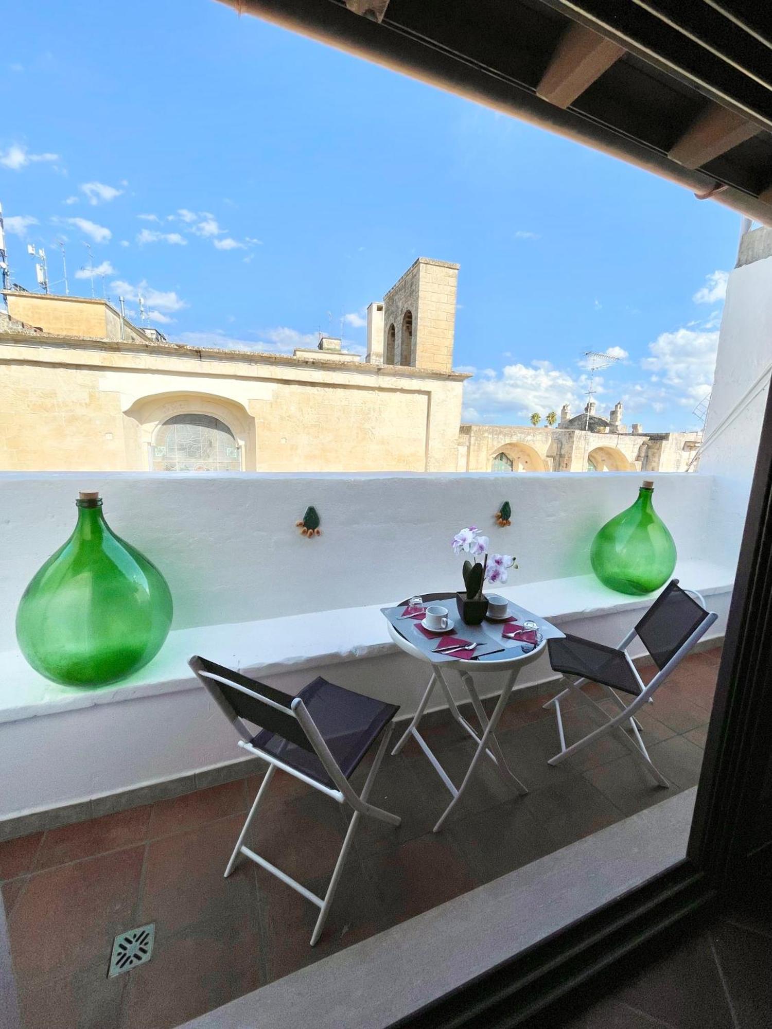 Wineexperience- Wine&Jacuzzi Suite Lecce Kültér fotó